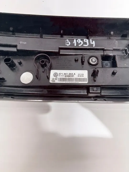 VW Tiguan III DRL LED grillinauha vasen etu OEM 571941653A image 5