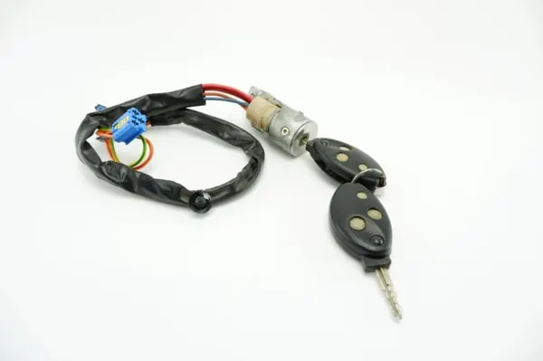 Contacteur d'allumage OEM 330099 pour Citroen C5 2001-2004 image 2