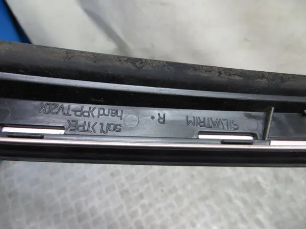 Mercedes CLA X117 daklijst rechts OEM 116/067 image 7