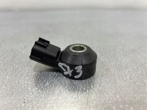 Sensor de batida Mazda CX-3 OEM KU1241019 - Usado image 2