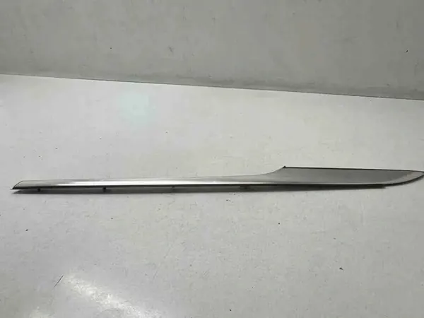 Barra de techo Kia Optima OEM 87860A8300 - Usado image 2