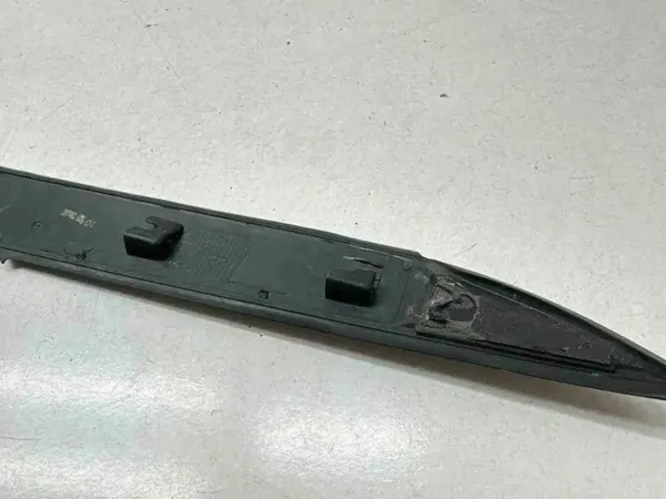 Barra de techo Kia Optima OEM 87860A8300 - Usado image 5