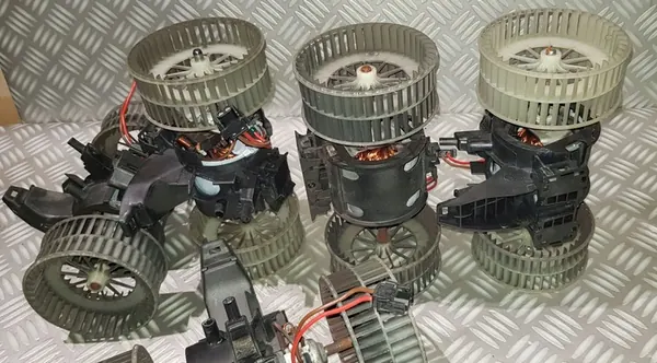 Ventilador de aquecimento BMW E60 E61 E63 E64 OEM 6933910 image 9
