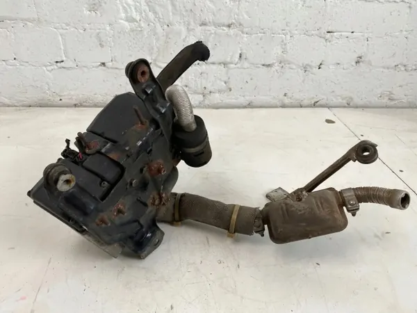 Chauffage stationnaire Webasto Audi A8 S8 D3 4E 2009 OEM 4E0815069H image 4