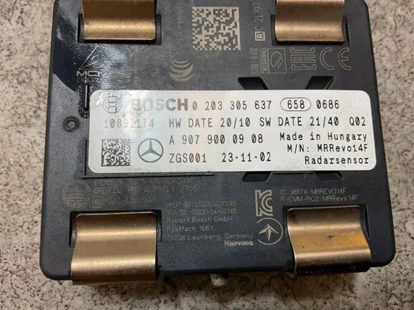 Radar Mercedes-Benz OEM 0203305637 - Usado image 4