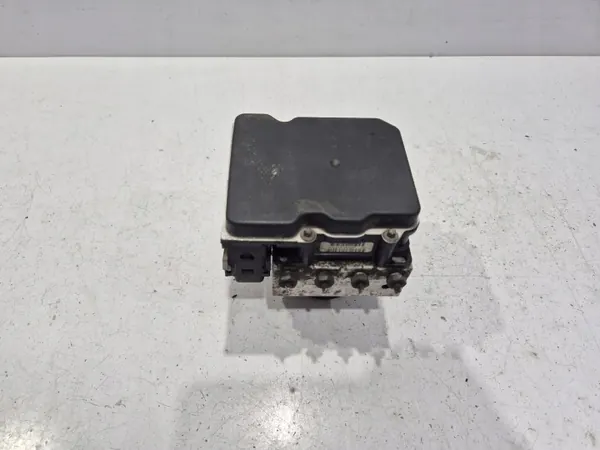 Pompe ABS OEM A0014468989 pour Mercedes Vito Viano image 2