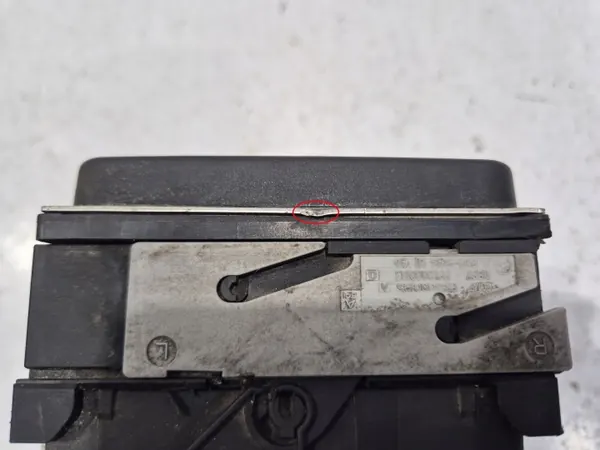 Pompe ABS OEM A0014468989 pour Mercedes Vito Viano image 4