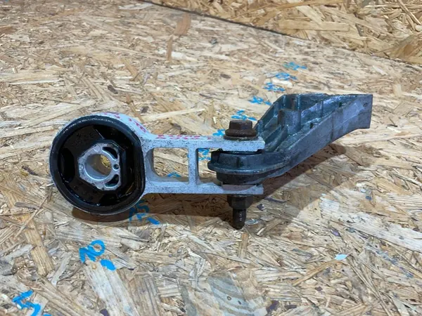 Fiat Bravo II 1.9 JTD Engine Mount Rear OEM 46789378 image 3