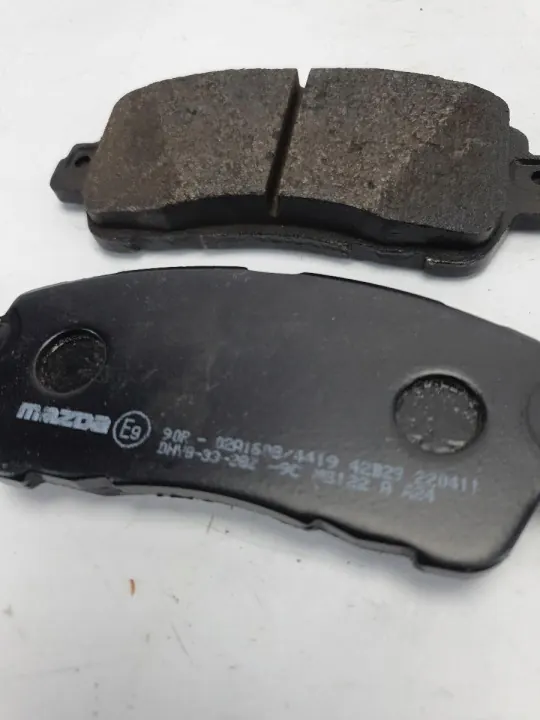 OEM DHY8-33-28Z etujarrutulpakat Mazda 2 2014-2021 image 3