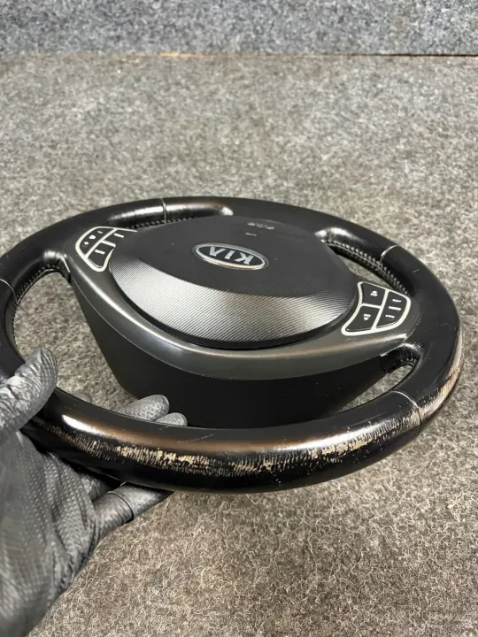 Volante Kia Ceed I com capa airbag - OEM usado image 7