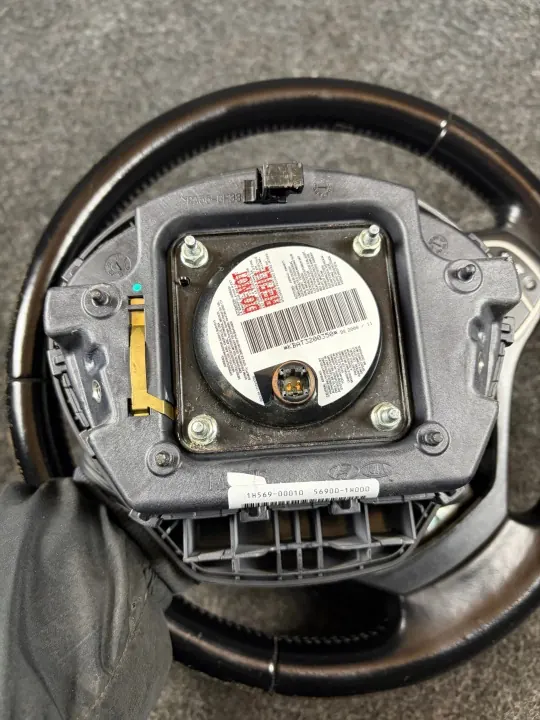 Volante Kia Ceed I com capa airbag - OEM usado image 9
