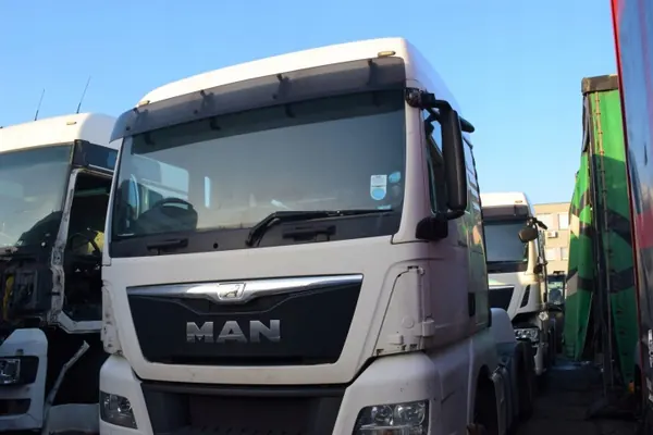 MAN OE Ohjaamokehikko TGX XLX Euro 5/6 image 2