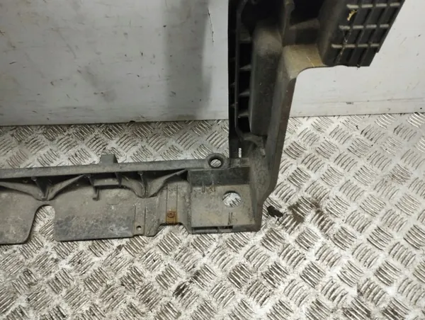 Essieu avant Mazda CX-7 2011 OEM AMD115511 image 9