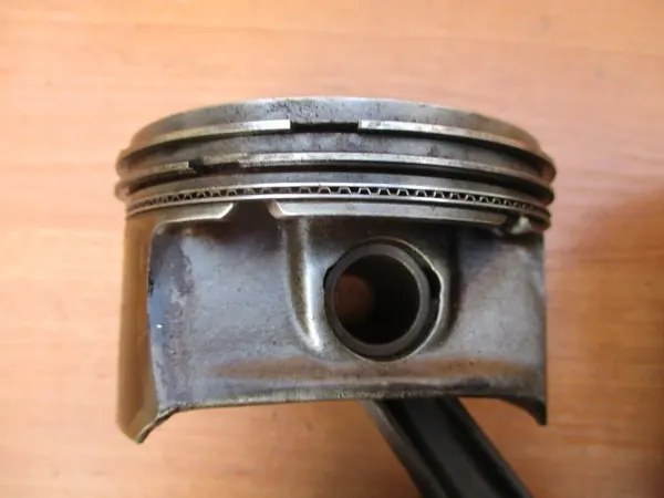 Kolben OEM 24427726 für Motor 1.6 16V Z16XEP/Z16XE1 image 7