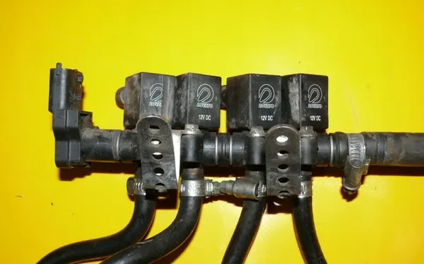 Kit LPG Séquentiel Lovato OEM 616497000 4 Cylindres image 4