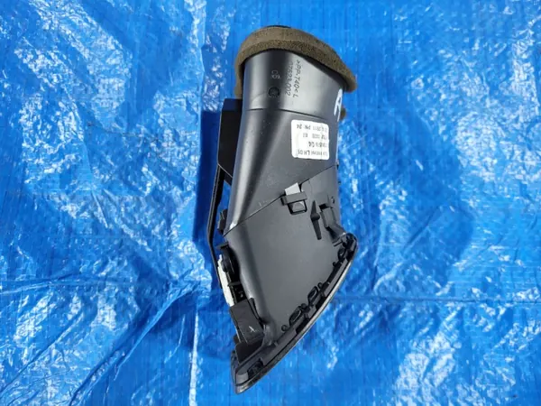 OEM 13300579 Vänster konsol ventilationsgall Opel Astra J image 3