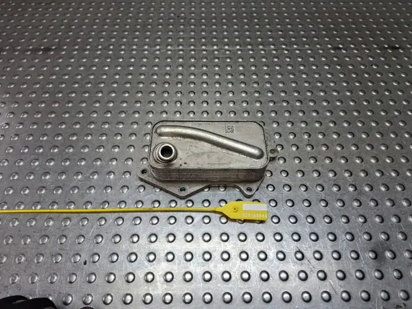 Refroidisseur d'huile OEM S25165944 pour Jeep Wrangler JL image 2