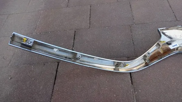 Bandeau Chrome OEM GSH7-507J1 Droit Mazda 6 image 3