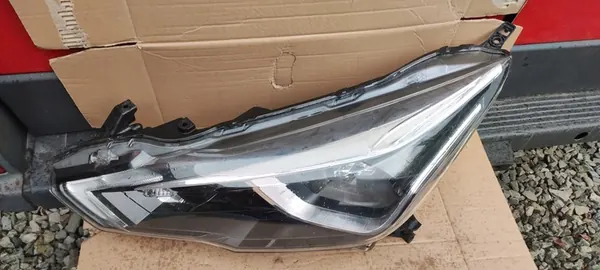 Farol dianteiro NISSAN MICRA K14 image 4