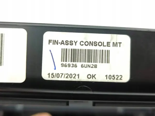 Nissan Qashqai J12 2021 keskikonsolin koriste OEM 969366UN2B image 10