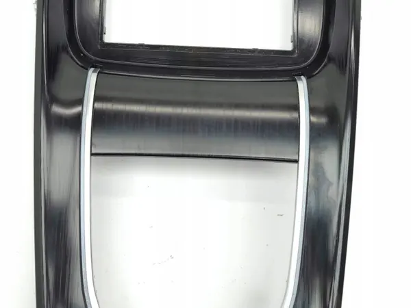 Nissan Qashqai J12 2021 keskikonsolin koriste OEM 969366UN2B image 8