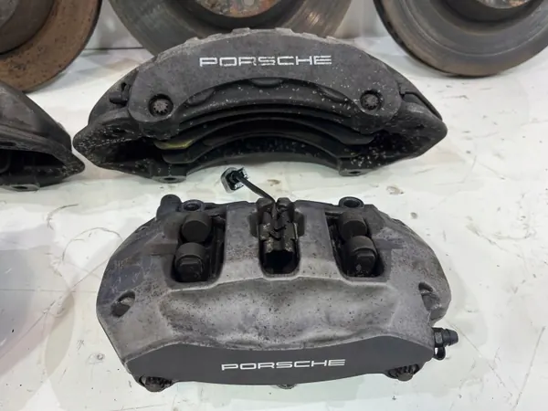 Remklauwen Porsche OE 7P5 Set - Gebruikt image 3