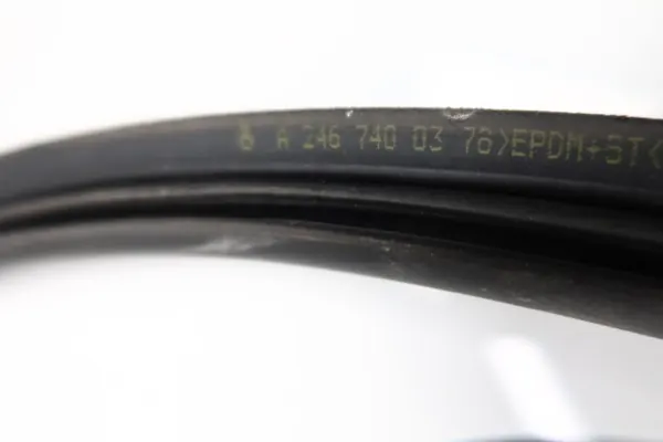 Joint de hayon Mercedes W246 Classe B OEM 2467400378 image 5