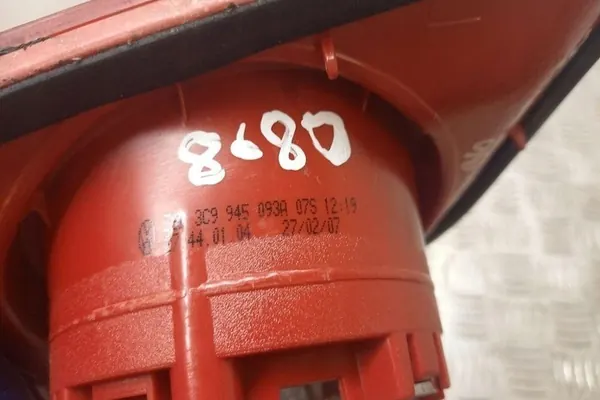 Luz de maletero izquierda VW PASSAT B7 ALLTRACK 3C9945093A image 4