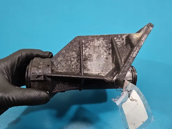 BMW Halvaxelfäste OEM 8655736 - Begagnad image 5
