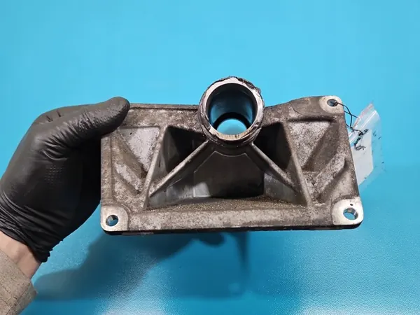 BMW Halvaxelfäste OEM 8655736 - Begagnad image 7