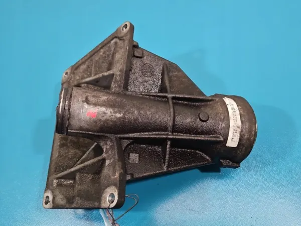 BMW Halvaxelfäste OEM 8655736 - Begagnad image 8