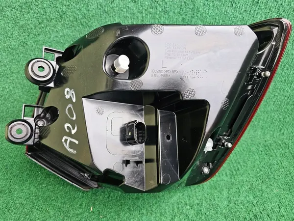 AUDI Q2 Lámpara LED Trasera Izquierda 81A945091B image 6