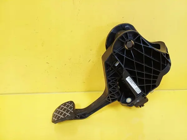 Koppelingspedaal OEM DRC98444 voor VW Touran I 1.6 FSI image 2