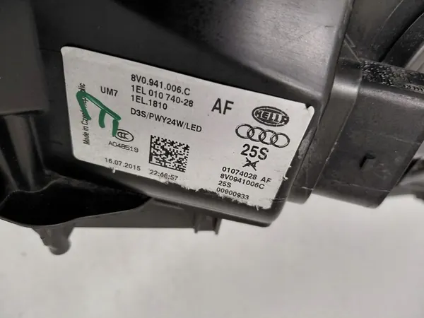 Audi A3 8V Sedán Faro Xenón Derecho OEM 8V0.941.006.C image 4