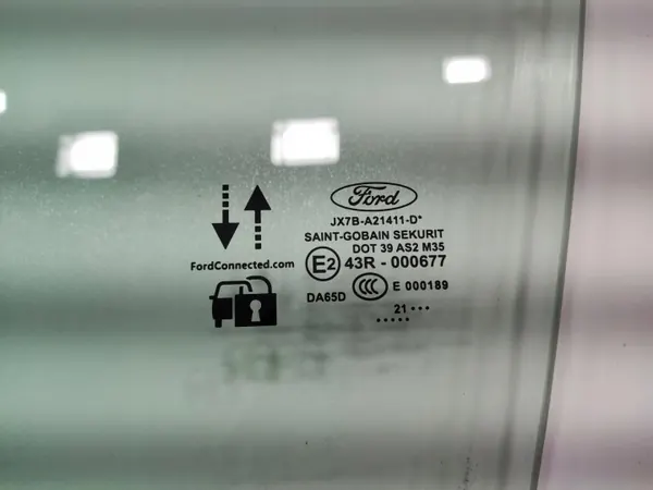 Vidro Porta Dianteira Esquerda OEM JX7B-A21411-D image 3