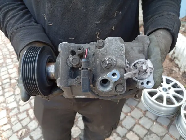 OEM 447180-6580/81/82 airco-compressor image 3