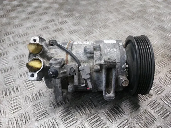 Compresor de aire acondicionado Renault OE 8200939386A image 3
