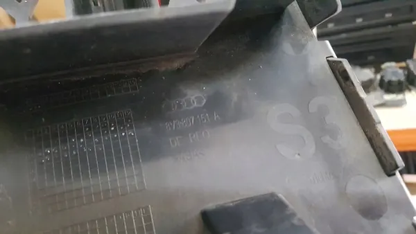 Rejilla de Parachoques Delantera Audi Izquierda 8V3807681Q image 8