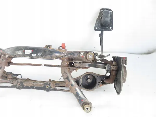 Trineo Trasero OEM 5N0505235Q para Skoda Superb II image 3
