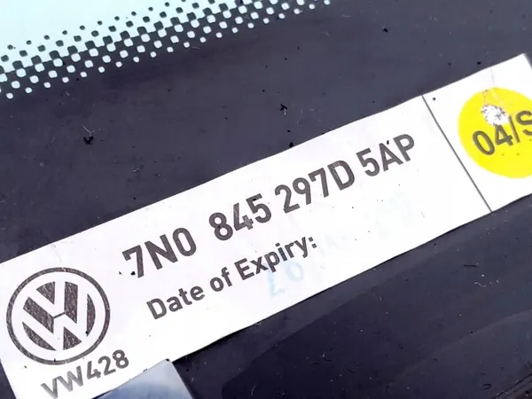 VW Sharan linke Heckscheibe OEM 7N0845297 image 7