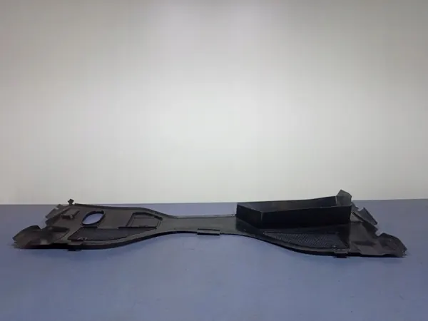 Audi A6 C7 bovenste voorruitdichting OEM 4G8819447 image 3