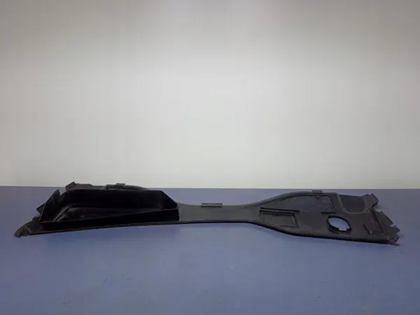 Audi A6 C7 bovenste voorruitdichting OEM 4G8819447 image 4