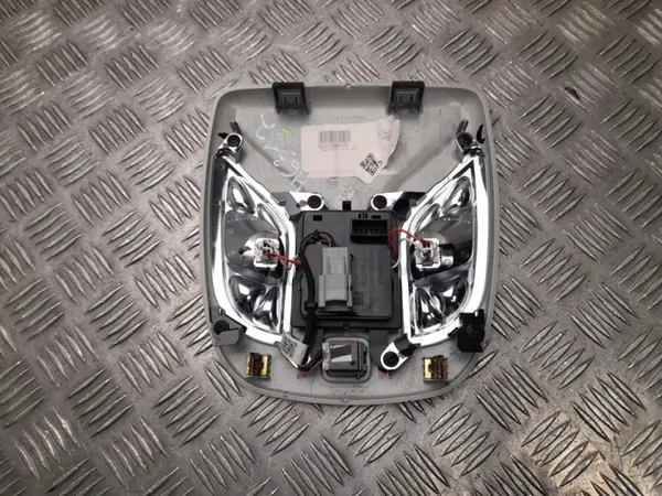 Jeep Compass 2018 inredningsbelysning OEM 6QJ11PS4AA image 3
