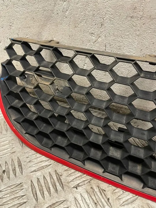 GRIGLIA ANTERIORE VW POLO 6Q LIFT 6Q0853651G image 4