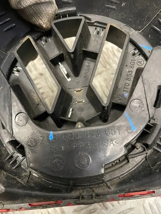 GRIGLIA ANTERIORE VW POLO 6Q LIFT 6Q0853651G image 9