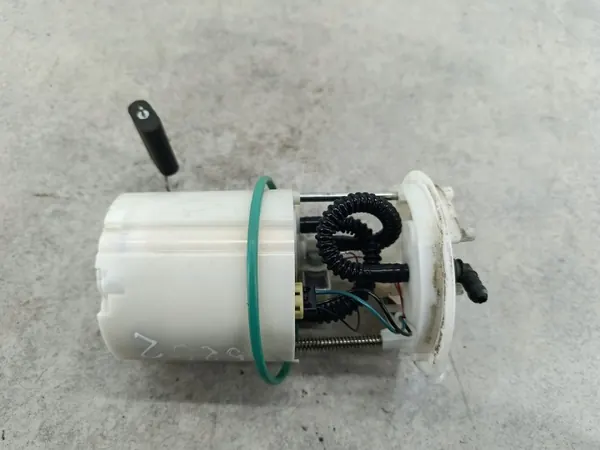Kraftstoffpumpe OEM 55700352 für Fiat Grande Punto 1.4 8V image 10