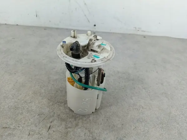 Kraftstoffpumpe OEM 55700352 für Fiat Grande Punto 1.4 8V image 8