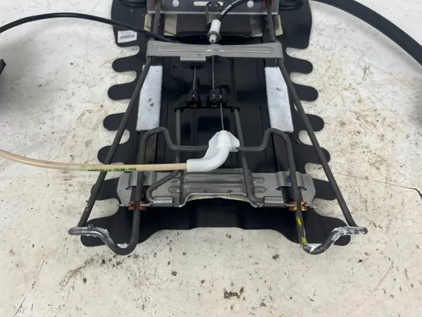 Motor de assento Maserati Ghibli OEM 5030014B - Usado image 3