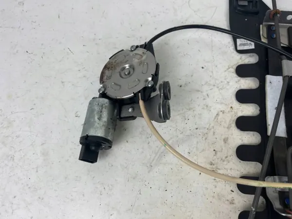 Motor de assento Maserati Ghibli OEM 5030014B - Usado image 4