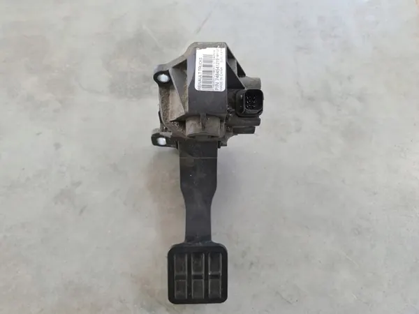 Pédale d'accélérateur OEM 7484541219 Renault Range T image 2